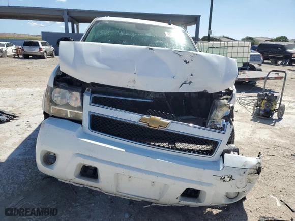 2013 Chevrolet Suburban LT with VIN 1GNSCJE05DR235713, listed as a Copart auction lot 48373125 with 73,254 mi miles and Salvage Title. Bid and sale history available at carsss.com. Image 5.