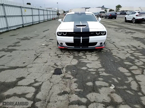 2016 Dodge Challenger SRT 392 with VIN 2C3CDZDJ5GH112571, listed as a Copart auction lot 39196264 with 0 mi miles and Salvage Title. Bid and sale history available at carsss.com. Image 11.