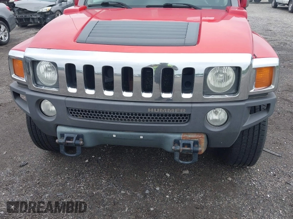 2006 Hummer H3 z VIN 5GTDN136568219855, wystawiony jako IAAI lot #42533050 z przebiegiem 200 138 mil mil oraz . Historia ofert i sprzedaży dostępna na DreamBid. Obrazek 6.