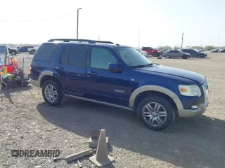 2008 Ford Explorer Eddie Bauer with VIN 1FMEU74818UA40736, listed as a IAAI auction lot 41717990 with 254,204 mi miles. Bid and sale history available at carsss.com. Image 1.
