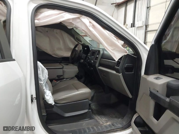 2019 Ford Super Duty F-250 SRW XL with VIN 1FT7W2BTXKEC83691, listed as a IAAI auction lot 41974771 with 139,673 mi miles. Bid and sale history available at carsss.com. Image 5.