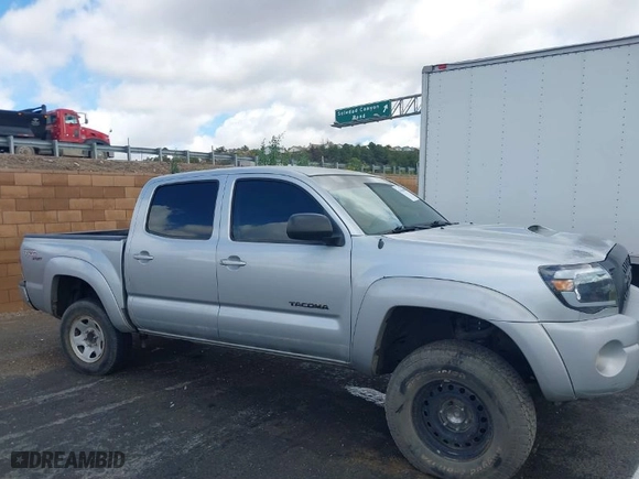 2007 Toyota Tacoma PreRunner with VIN 5TEJU62N17Z386619, listed as a IAAI auction lot 41476639 with NaN miles. Bid and sale history available at carsss.com. Image 13.