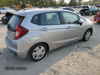 2020 Honda Fit LX z VIN 3HGGK5H4XLM711088, wystawiony jako Copart lot #47327423 z przebiegiem 12 612 mil mil oraz . Historia ofert i sprzedaży dostępna na DreamBid. Obrazek 3.