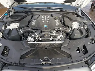 2021 BMW 5 Series M550i xDrive z VIN WBA13BK09MCF05866, wystawiony jako IAAI lot #41574859 z przebiegiem 37 822 mil mil oraz . Historia ofert i sprzedaży dostępna na DreamBid. Obrazek 10.