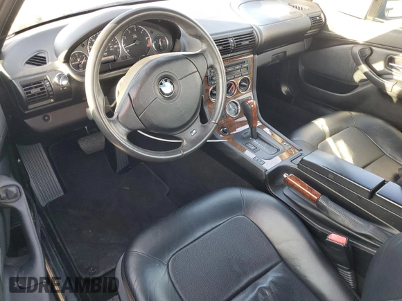 2000 BMW Z3 2.5L with VIN 4USCH9340YLG03126, listed as a Copart auction lot 42641545 with 57,192 mi miles and Salvage Title. Bid and sale history available at carsss.com. Image 8.