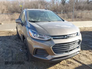 2022 Chevrolet Trax LT with VIN KL7CJPSM2NB530904, listed as a IAAI auction lot 41450539 with 41,280 mi miles. Bid and sale history available at carsss.com. Image 1.