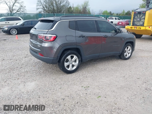 2018 Jeep Compass Latitude with VIN 3C4NJCBB3JT377011, listed as a IAAI auction lot 41886466 with 94,361 mi miles. Bid and sale history available at carsss.com. Image 4.