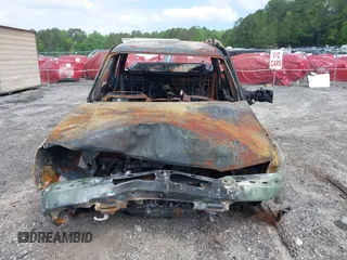 2005 Chevrolet Silverado 1500 Z71 z VIN 1GCEK19B65E260861, wystawiony jako IAAI lot #42122540 z przebiegiem Nie podano mil oraz . Historia ofert i sprzedaży dostępna na DreamBid. Obrazek 11.