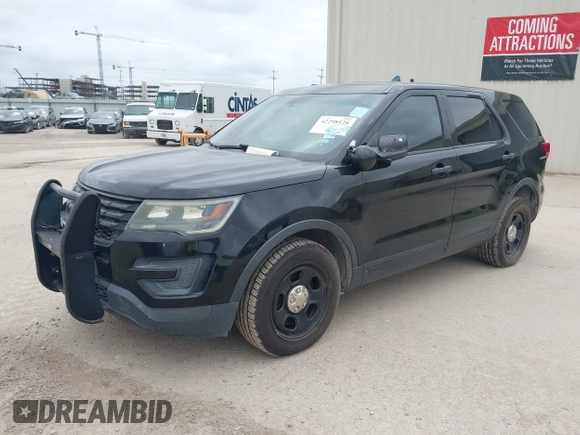 2016 Ford Police Interceptor Utility z VIN 1FM5K8AR4GGA78659, wystawiony jako IAAI lot #42298126 z przebiegiem 72 251 mil mil oraz . Historia ofert i sprzedaży dostępna na DreamBid. Obrazek 2.