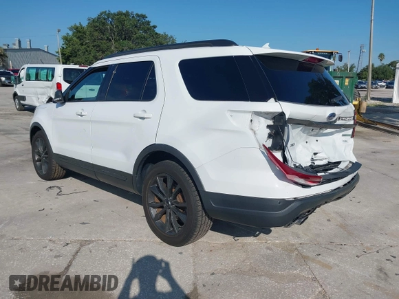 2018 Ford Explorer XLT with VIN 1FM5K7DH0JGB04338, listed as a IAAI auction lot 39979050 with 40,188 mi miles and . Bid and sale history available at DreamBid. Image 3.