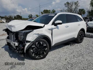 2025 Kia Sorento EX z VIN 5XYRH4JF2SG318306, wystawiony jako Copart lot #56368715 z przebiegiem 7 485 mil mil oraz Szkoda całkowita • Salvage title. Historia ofert i sprzedaży dostępna na DreamBid. Obrazek 1.