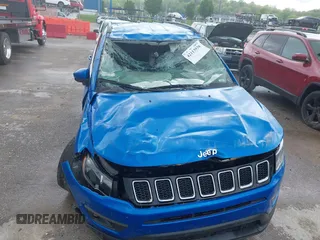 2020 Jeep Compass Latitude with VIN 3C4NJCBB9LT236642, listed as a IAAI auction lot 42113938 with Not provided miles and . Bid and sale history available at DreamBid. Image 6.