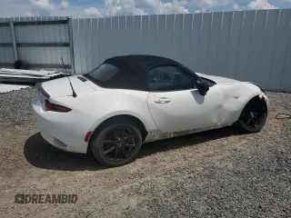 2021 Mazda MX-5 Miata Sport with VIN JM1NDAB74M0452596, listed as a Copart auction lot 60275585 with 21,839 mi miles and Clean title. Bid and sale history available at DreamBid. Image 3.