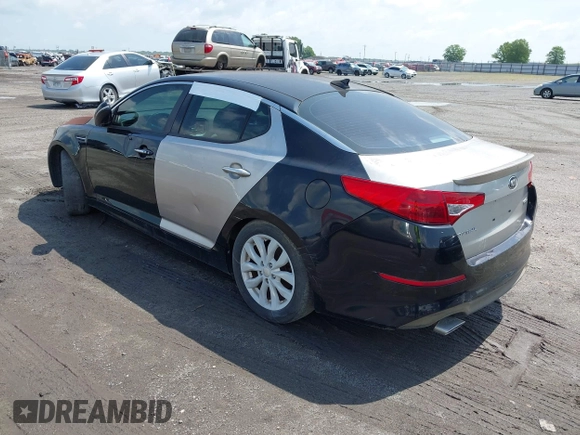 2015 Kia Optima EX z VIN 5XXGN4A79FG373483, wystawiony jako IAAI lot #42514913 z przebiegiem 246 487 mil mil oraz . Historia ofert i sprzedaży dostępna na DreamBid. Obrazek 3.