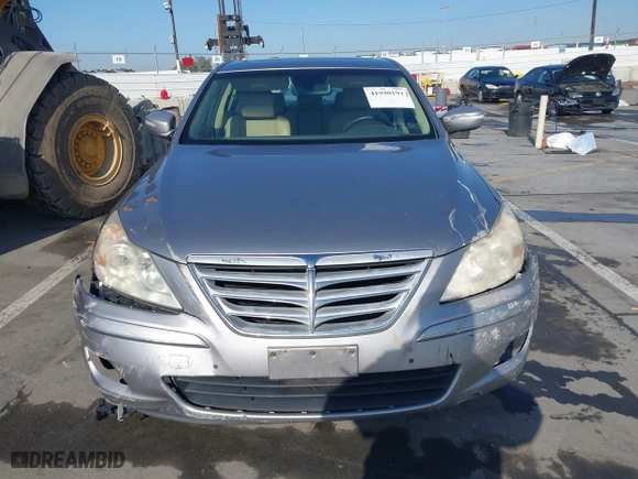 2009 Hyundai Genesis with VIN KMHGC46E59U046506, listed as a IAAI auction lot 41990191 with 86,791 mi miles. Bid and sale history available at carsss.com. Image 12.