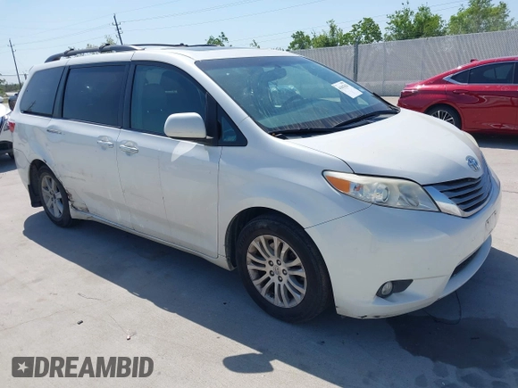 2015 Toyota Sienna XLE with VIN 5TDYK3DCXFS663083, listed as a IAAI auction lot 41967621 with 177,472 mi miles and . Bid and sale history available at DreamBid. Image 1.