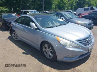 2012 Hyundai Sonata 2.4L Limited PZEV with VIN 5NPEC4AC7CH427020, listed as a IAAI auction lot 39544014 with 114,008 mi miles. Bid and sale history available at carsss.com. Image 1.