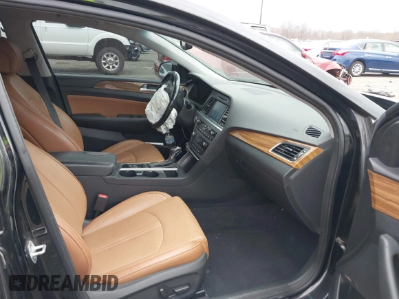 2015 Hyundai Sonata Limited with VIN 5NPE34AF3FH106073, listed as a IAAI auction lot 41705413 with 107,405 mi miles and . Bid and sale history available at carsss.com. Image 5.