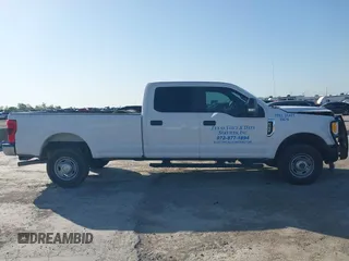 2017 Ford F-250 Lariat z VIN 1FT7W2B67HEF00259, wystawiony jako IAAI lot #41954068 z przebiegiem 146 336 mil mil oraz . Historia ofert i sprzedaży dostępna na DreamBid. Obrazek 13.
