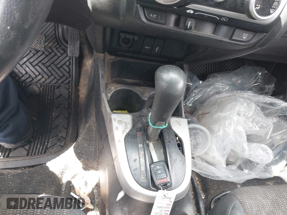 2016 Honda Fit LX with VIN JHMGK5H53GX012374, listed as a IAAI auction lot 41760754 with 146,836 mi miles. Bid and sale history available at carsss.com. Image 11.