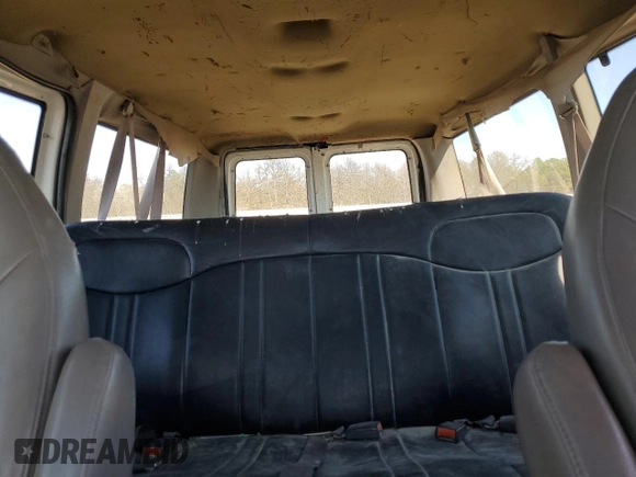 2001 Ford Econoline Passenger XL with VIN 1FMRE11201HB08051, listed as a Copart auction lot 54983885 with 159,509 mi miles and Clean title. Bid and sale history available at DreamBid. Image 10.
