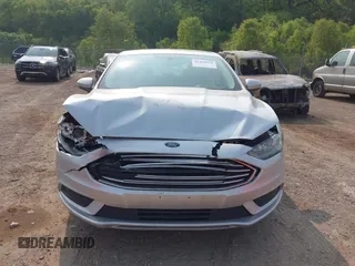 2017 Ford Fusion SE с VIN 3FA6P0H71HR160106, выставлен на аукционе IAAI как лот 42468650 с пробегом 137 936 миль миль и . История ставок и продаж доступна на DreamBid. Изображение 12.