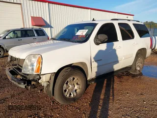 2008 GMC Yukon SLE w/3SA with VIN 1GKFC13C58R211994, listed as a IAAI auction lot 41278858 with 316,734 mi miles. Bid and sale history available at carsss.com. Image 2.