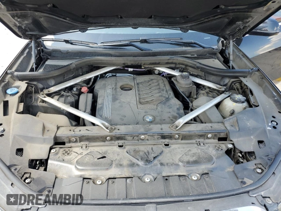 2021 BMW X5 sDrive40i z VIN 5UXCR4C07M9D91723, wystawiony jako Copart lot #54244835 z przebiegiem 113 128 mil mil oraz Szkoda całkowita • Salvage title. Historia ofert i sprzedaży dostępna na DreamBid. Obrazek 12.