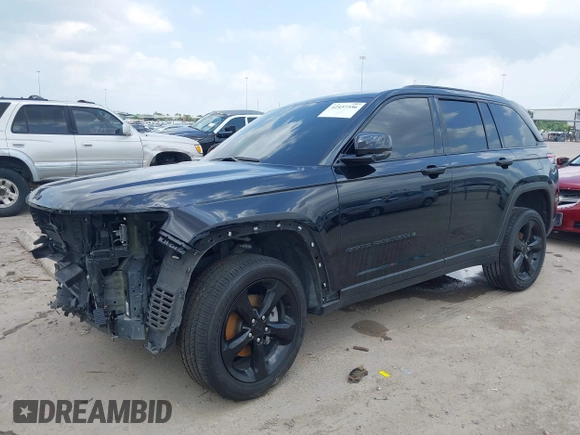 2024 Jeep Grand Cherokee Altitude X with VIN 1C4RJHAGXRC215315, listed as a IAAI auction lot 42437356 with 19,094 mi miles and . Bid and sale history available at DreamBid. Image 18.