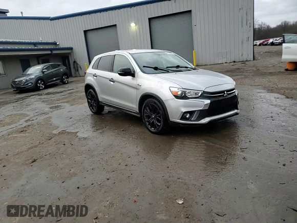 2019 Mitsubishi Outlander ES z VIN JA4AR3AU3KU022819, wystawiony jako Copart lot #48164425 z przebiegiem 61 965 mil mil oraz Szkody całkowita. Historia ofert i sprzedaży dostępna na DreamBid. Obrazek 15.