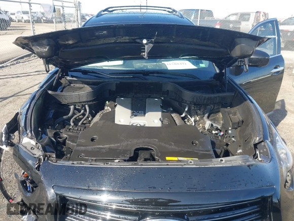 2016 Infiniti QX70 z VIN JN8CS1MW6GM750280, wystawiony jako IAAI lot #41588491 z przebiegiem 78 266 mil mil oraz . Historia ofert i sprzedaży dostępna na DreamBid. Obrazek 10.