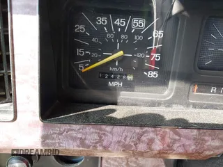 1985 Ford F-250 z VIN 1FTHX25L8FKA37064, wystawiony jako IAAI lot #42373947 z przebiegiem 12 428 mil mil oraz . Historia ofert i sprzedaży dostępna na DreamBid. Obrazek 15.