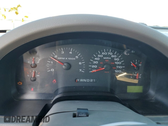 2005 Ford F-150 XLT with VIN 1FTPX02555KB99576, listed as a Copart auction lot 66905914 with 0 mi miles and Salvage Title. Bid and sale history available at carsss.com. Image 9.
