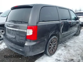 2016 Chrysler Town & Country S with VIN 2C4RC1HG3GR104925, listed as a IAAI auction lot 41682372 with 163,473 mi miles. Bid and sale history available at carsss.com. Image 4.