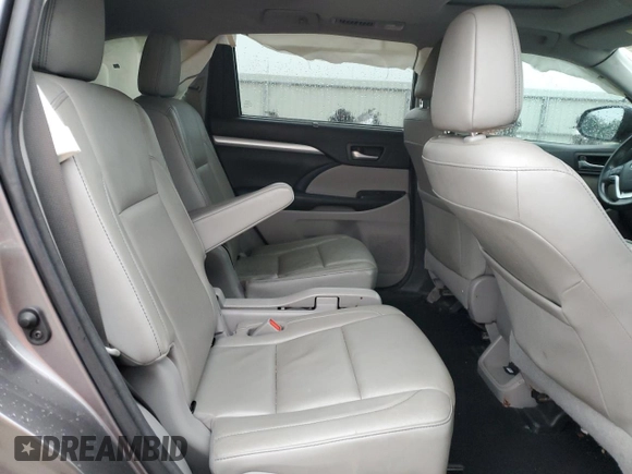 2018 Toyota Highlander SE with VIN 5TDKZRFH1JS545249, listed as a Copart auction lot 55875935 with 107,601 mi miles and Salvage title. Bid and sale history available at DreamBid. Image 11.