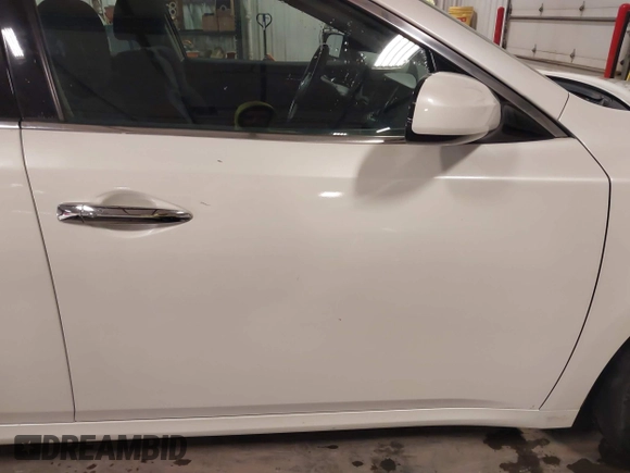 2014 Nissan Maxima S with VIN 1N4AA5AP1EC439827, listed as a IAAI auction lot 41847464 with 135,205 mi miles and . Bid and sale history available at DreamBid. Image 17.