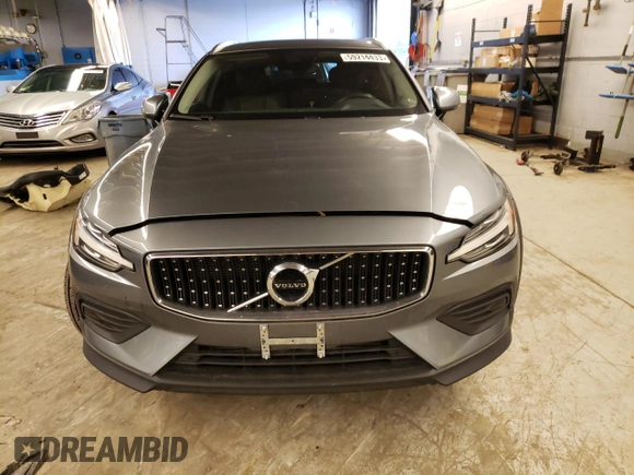 2020 Volvo V60 z VIN YV4102WK1L1035022, wystawiony jako Copart lot #59214433 z przebiegiem 41 211 mil mil oraz . Historia ofert i sprzedaży dostępna na DreamBid. Obrazek 5.