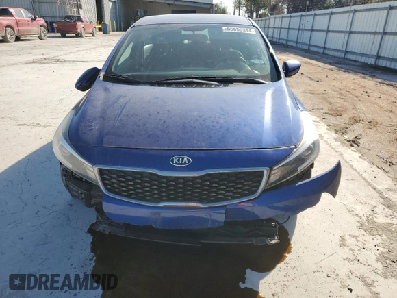 2017 Kia Forte LX with VIN 3KPFK4A70HE080863, listed as a Copart auction lot 85850544 with 37,688 mi miles and Salvage Title. Bid and sale history available at carsss.com. Image 5.