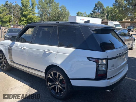 2017 Land Rover Range Rover z VIN SALGW2FE9HA351421, wystawiony jako Copart lot #72602724 z przebiegiem 80 494 mil mil oraz Czysty tytuł • Clean title. Historia ofert i sprzedaży dostępna na DreamBid. Obrazek 3.
