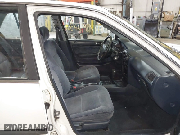 1993 Honda Accord z VIN 1HGCB7651PA022436, wystawiony jako IAAI lot #41785092 z przebiegiem Nie podano mil oraz . Historia ofert i sprzedaży dostępna na DreamBid. Obrazek 5.