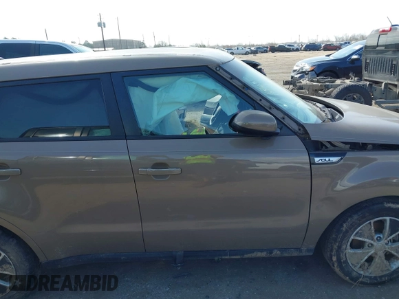 2015 Kia Soul with VIN KNDJN2A21F7150992, listed as a IAAI auction lot 41487863 with 1 mi miles. Bid and sale history available at carsss.com. Image 13.
