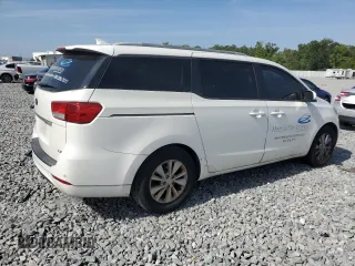 2015 Kia Sedona LX with VIN KNDMB5C17F6027845, listed as a Copart auction lot 53519545 with 219,192 mi miles and Clean Title. Bid and sale history available at carsss.com. Image 3.