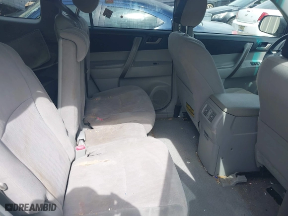 2008 Toyota Highlander Sport with VIN JTEDS43A682015430, listed as a IAAI auction lot 41690792 with 188,416 mi miles. Bid and sale history available at carsss.com. Image 8.