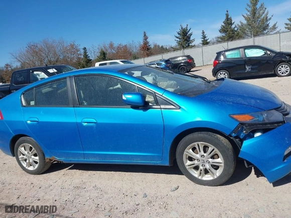 2010 Honda Insight EX with VIN JHMZE2H70AS000266, listed as a IAAI auction lot 41804751 with 236,784 mi miles. Bid and sale history available at carsss.com. Image 13.
