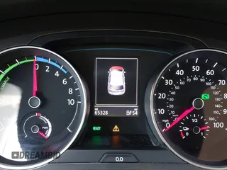 2016 Volkswagen Golf SE z VIN WVWKP7AU5GW910703, wystawiony jako IAAI lot #41871638 z przebiegiem 65 328 mil mil oraz . Historia ofert i sprzedaży dostępna na DreamBid. Obrazek 7.