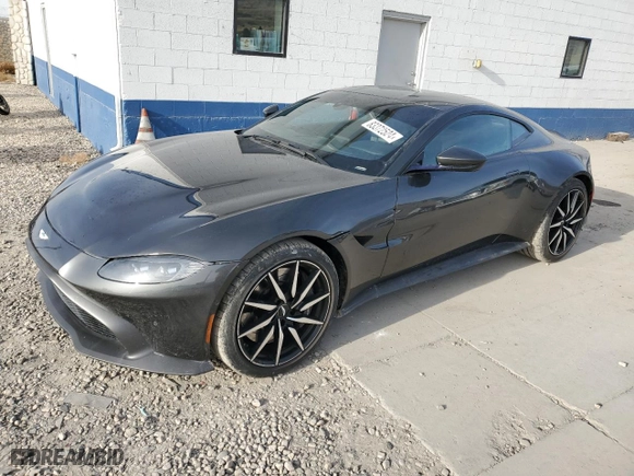2020 Aston Martin Vantage with VIN SCFSMGAW6LGN03442, listed as a Copart auction lot 83372524 with 10,819 mi miles and Salvage Title. Bid and sale history available at carsss.com. Image 1.