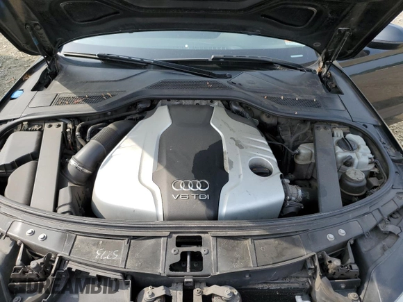2014 Audi A8 3.0L TDI with VIN WAURMAFD8EN000797, listed as a Copart auction lot 61024275 with 188,223 mi miles and Clean title. Bid and sale history available at DreamBid. Image 11.