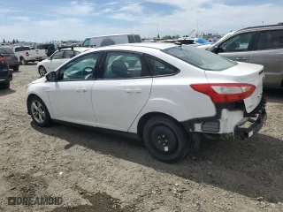 2014 Ford Focus SE with VIN 1FADP3F28EL301537, listed as a Copart auction lot 52637845 with 192,884 mi miles and Clean Title. Bid and sale history available at carsss.com. Image 2.
