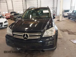 2008 Mercedes-Benz GL-Class 4.6L with VIN 4JGBF71E48A369701, listed as a IAAI auction lot 41789233 with 198,364 mi miles. Bid and sale history available at carsss.com. Image 12.