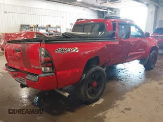 2006 Toyota Tacoma with VIN 5TEMU52N56Z306373, listed as a IAAI auction lot 40209717 with 136,352 mi miles and . Bid and sale history available at DreamBid. Image 4.
